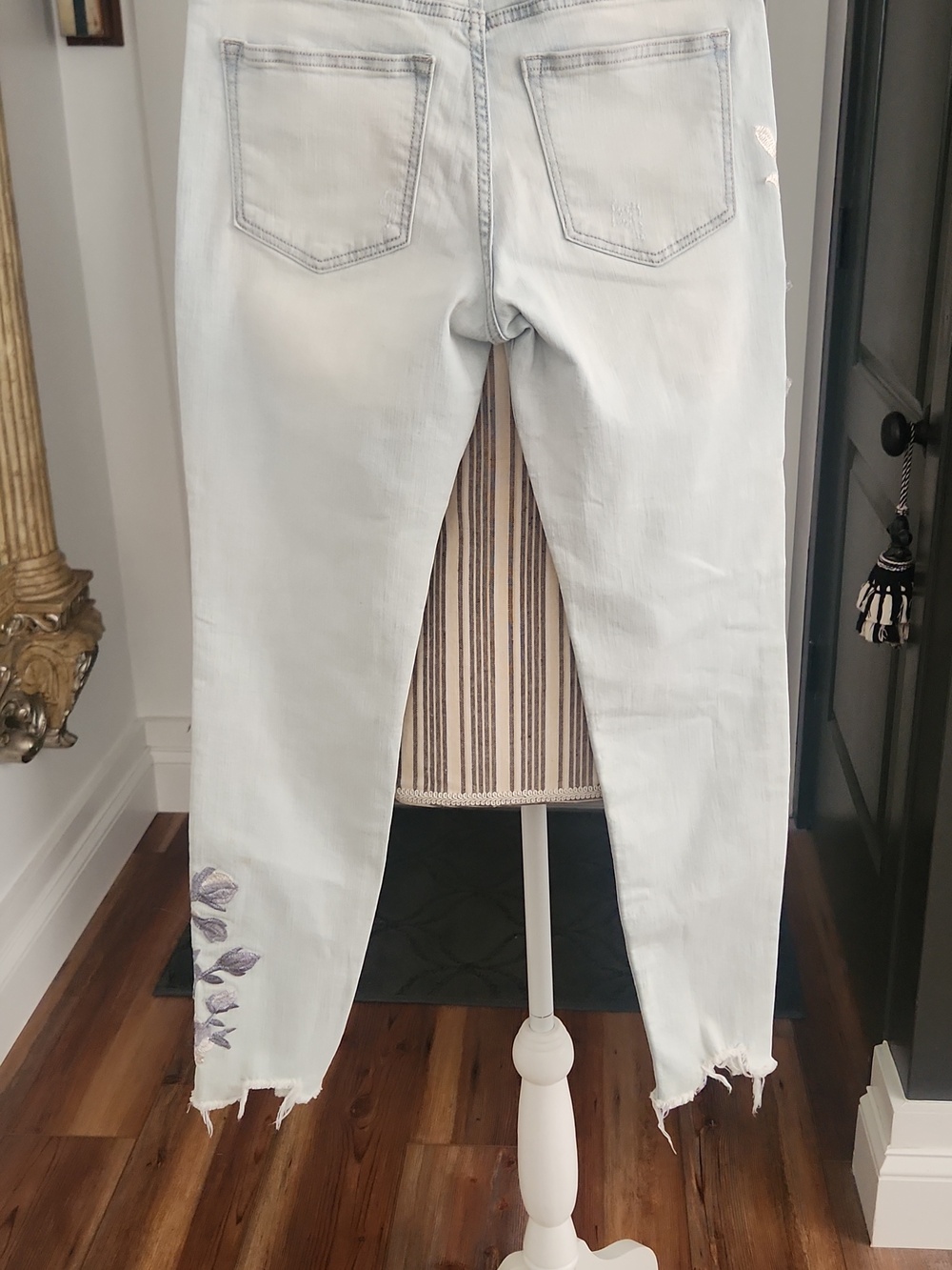 Sneak Peek Light Wash Floral Embroidered Women’s Jeans - Picture 3 of 8